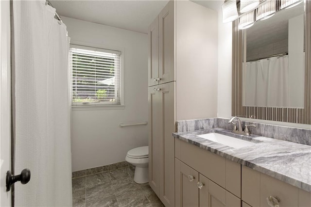 340 Monivea Ln, Roswell, GA 30075 - full bath with vanity, toilet, and baseboards