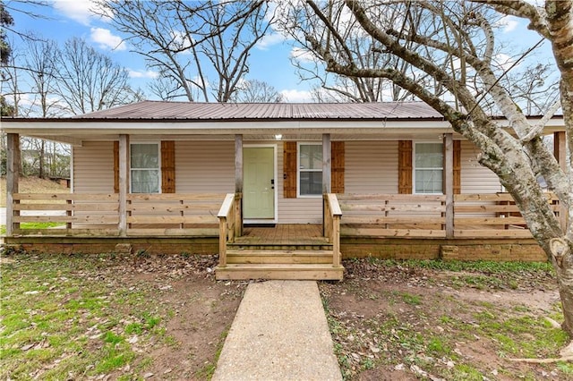 bungalow with a porch