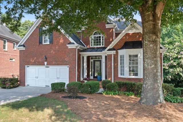 view of front facade featuring a garage