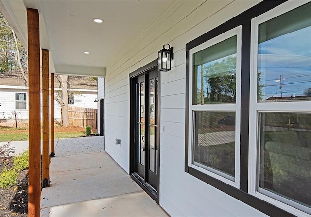 view of patio / terrace with covered porch