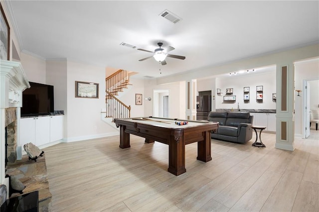 rec room featuring visible vents, pool table, light wood finished floors, and ceiling fan