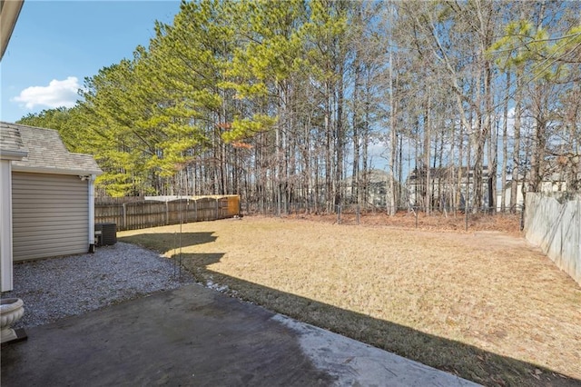 view of yard with a patio area