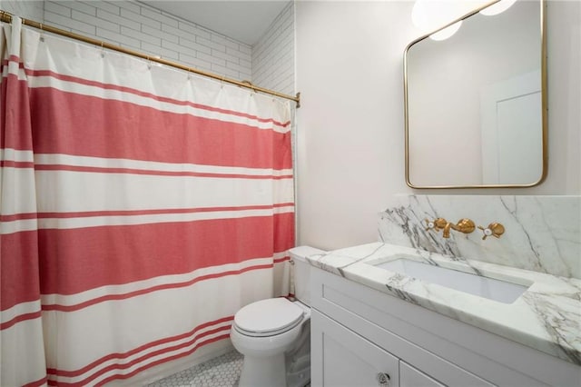 626 Elmwood Dr NE, Atlanta, GA 30306 - full bathroom with vanity, a shower with shower curtain, and tasteful backsplash
