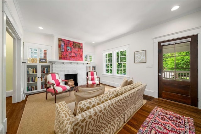626 Elmwood Dr NE, Atlanta, GA 30306 - living area featuring wood finished floors, a fireplace, and recessed lighting