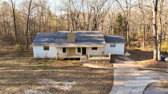 view of front of property with a porch