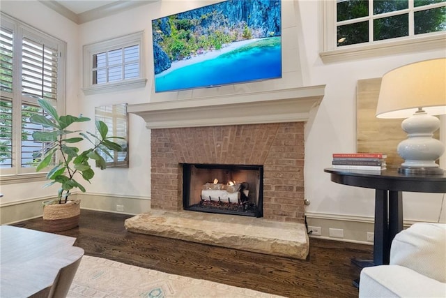175 Centennial Trce, Roswell, GA 30076 - living room with wood finished floors and a fireplace