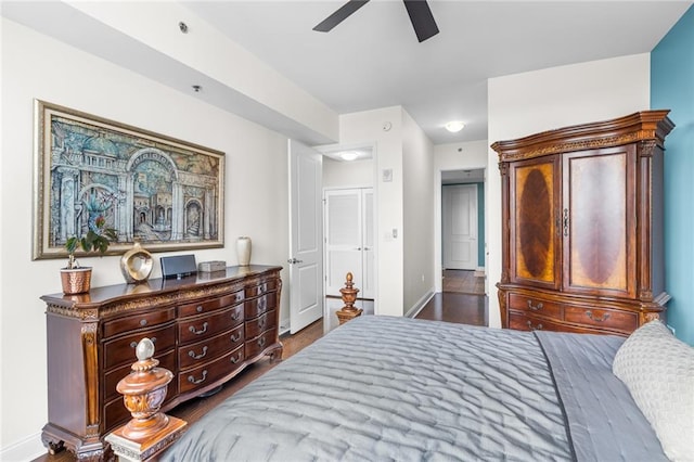 bedroom with ceiling fan