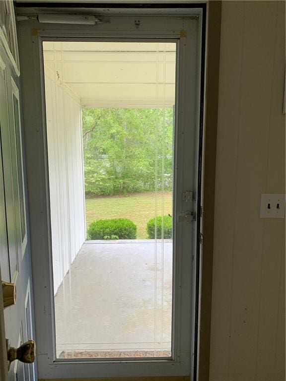 doorway with a healthy amount of sunlight