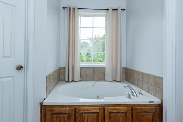 bathroom featuring a bathing tub