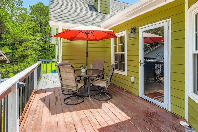 180 Moseley Crossing Dr, Stockbridge, GA 30281 - deck with outdoor dining space