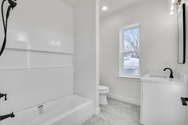 474 Maxwell Rd, Roswell, GA 30075 - full bath featuring vanity, shower / washtub combination, and recessed lighting
