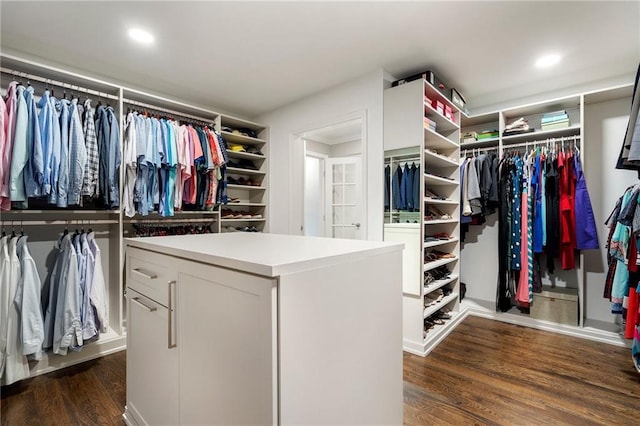 660 Willow Knoll Dr SE, Marietta, GA 30067 - spacious closet featuring dark wood finished floors
