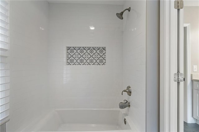 660 Willow Knoll Dr SE, Marietta, GA 30067 - full bath featuring shower / washtub combination and vanity