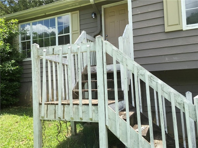 290 Covered Bridge Rd SW, Cartersville, GA 30120 - wooden deck with stairway