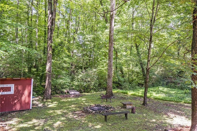 1867 N Creek Cir, Alpharetta, GA 30009 - view of yard featuring a view of trees