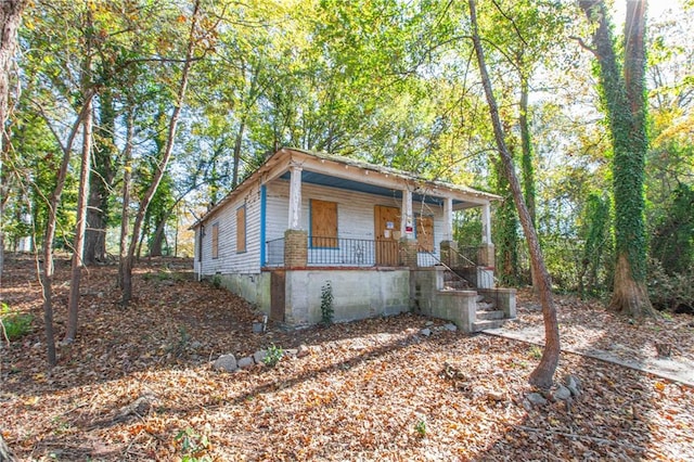 view of front of home with a porch