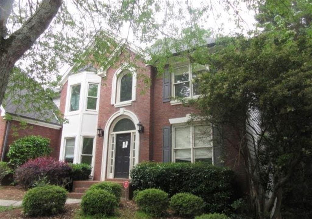 425 Fieldstone Lndg, Alpharetta, GA 30005 - view of front of house with brick siding