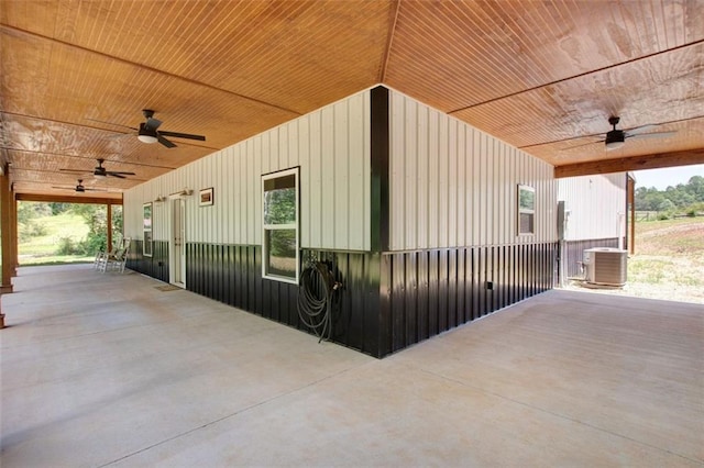 618 W Glade Creek Rd, Clarkesville, GA 30523 - view of patio with a ceiling fan and central AC