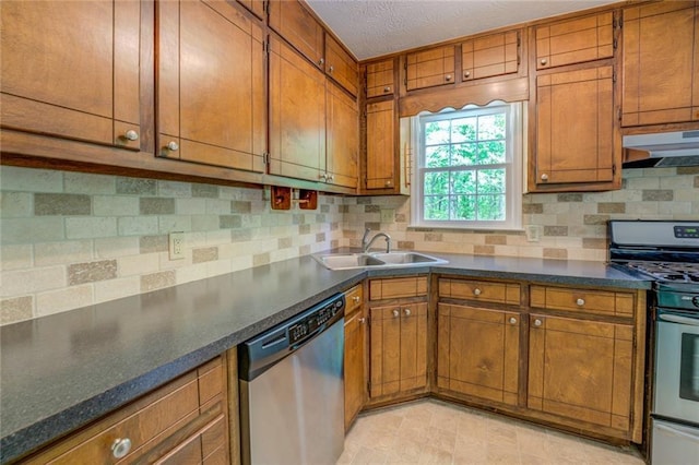 3957 Woodland Cir, Conyers, GA 30013