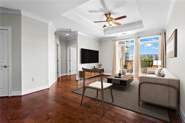325 E Paces Ferry Rd NE Unit 703, Atlanta, GA 30305 - living area with hardwood / wood-style flooring, a raised ceiling, a ceiling fan, baseboards, and recessed lighting