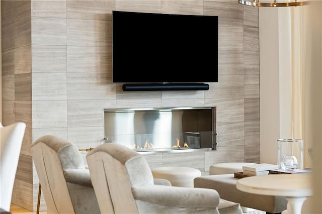 3107 Peachtree Rd NE Unit 1403, Atlanta, GA 30305 - interior space with tile walls