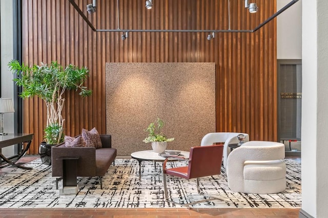 2575 Peachtree Rd NE Unit 6G, Atlanta, GA 30305 - community lobby with a towering ceiling