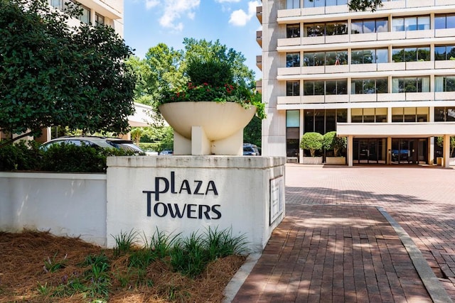 2575 Peachtree Rd NE Unit 6G, Atlanta, GA 30305 - view of community sign