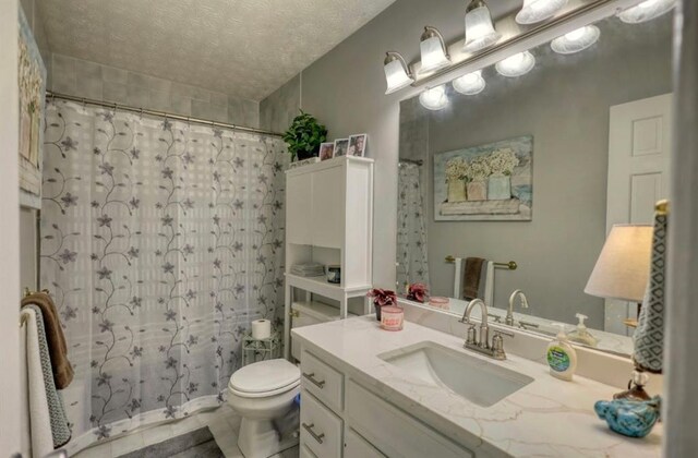 78 N Pomona Rd, Hampton, GA 30228 - full bathroom featuring toilet, vanity, a shower with curtain, a textured ceiling, and tile patterned floors