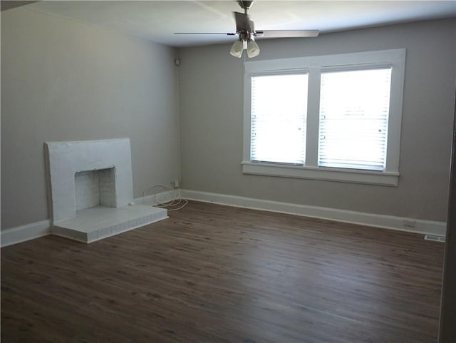 1131 Indale Pl SW, Atlanta, GA 30310 - unfurnished living room with dark wood finished floors, ceiling fan, and baseboards