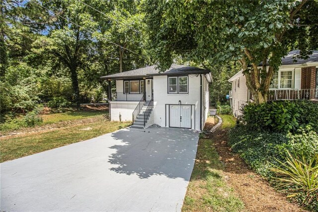 Listing photo 2 for 2537 Baker Rd NW, Atlanta GA 30318