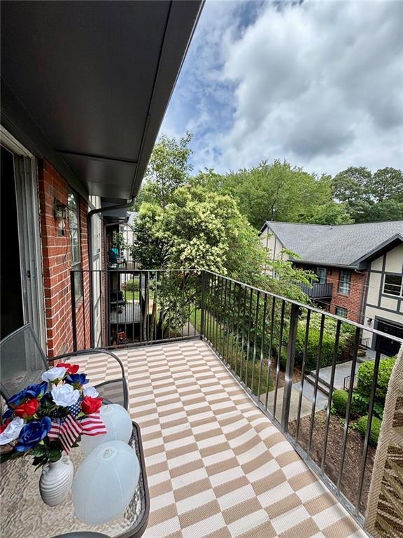 6851 Roswell Rd Unit D33, Atlanta, GA 30328 - view of balcony