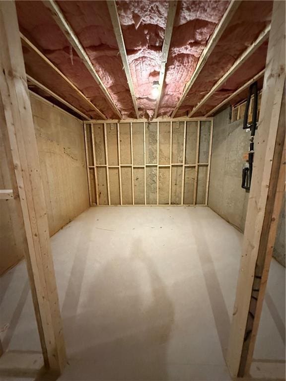 view of unfinished basement
