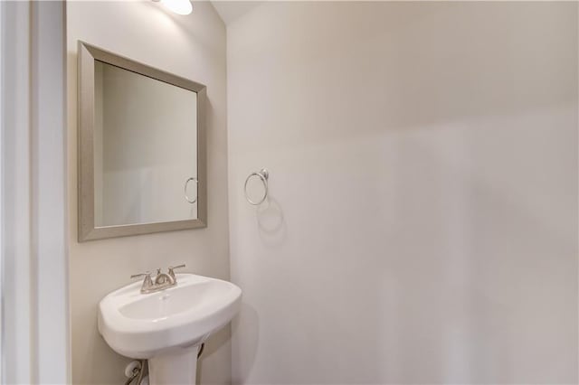 2378 Morgan Creek Rd, Buford, GA 30519 - bathroom featuring a sink