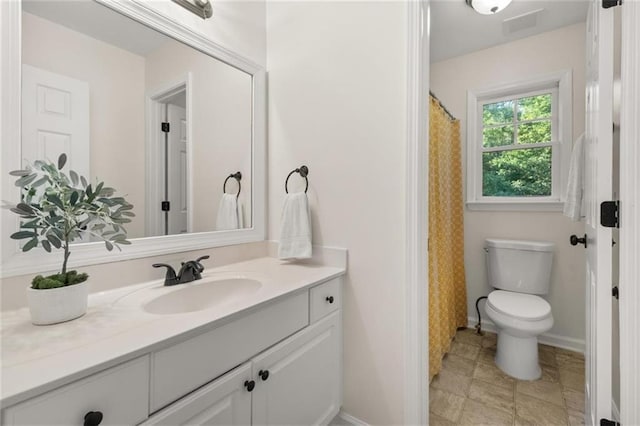 179 Hunters Crk, Dallas, GA 30157 - bathroom featuring vanity and toilet
