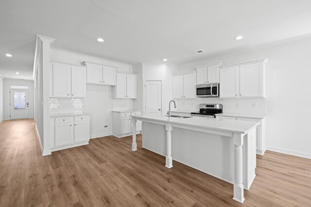 spacious closet featuring carpet floors