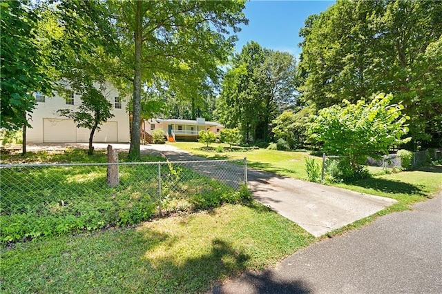 5971 Dogwood Dr SE, Acworth, GA 30102 - view of front of home
