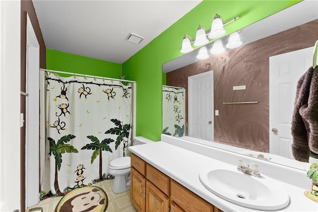 4010 Catawba Rdg, Gainesville, GA 30506 - bathroom featuring toilet, vanity, and a shower with shower curtain