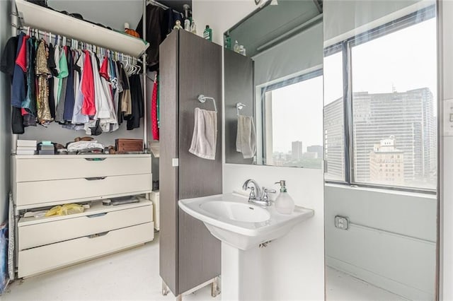 120 Ralph Mcgill Blvd NE Unit 1502, Atlanta, GA 30308 - bathroom with a spacious closet