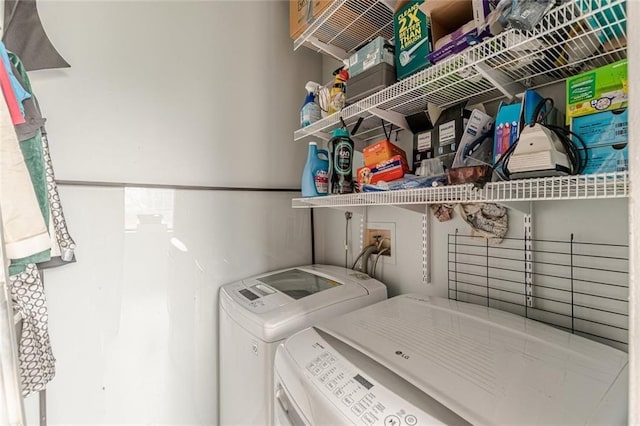 120 Ralph Mcgill Blvd NE Unit 1502, Atlanta, GA 30308 - laundry area with washing machine and dryer