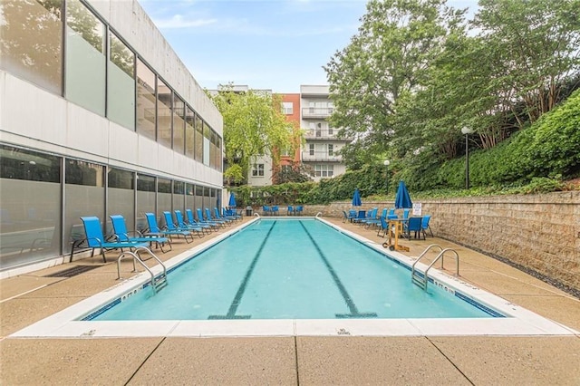 120 Ralph Mcgill Blvd NE Unit 1502, Atlanta, GA 30308 - community pool with a patio