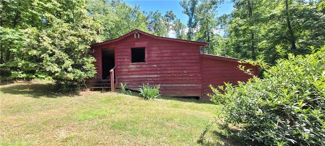 view of outdoor structure