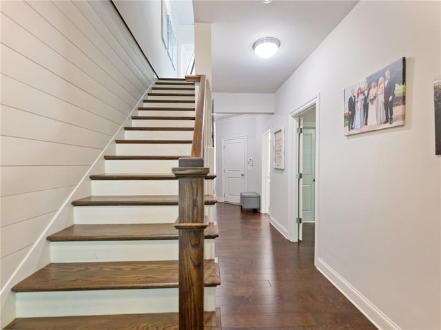 2506 Skyland Dr NE Unit 17, Atlanta, GA 30319 - stairs featuring baseboards and wood finished floors