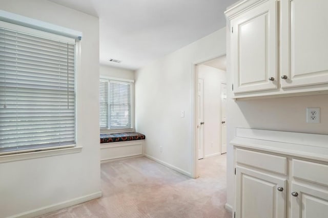 940 Waters Reach Ct, Alpharetta, GA 30022 - hallway featuring light carpet, baseboards, and visible vents