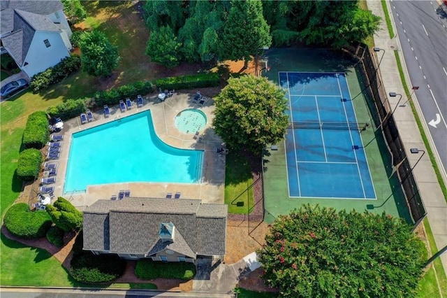 6520 Fairfield Trce, Suwanee, GA 30024 - bird's eye view of a pool