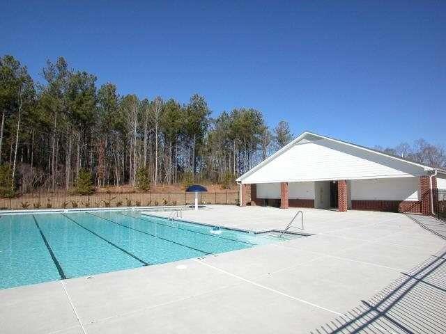 29 Madrid Ave, Newnan, GA 30263 - community pool with a patio area