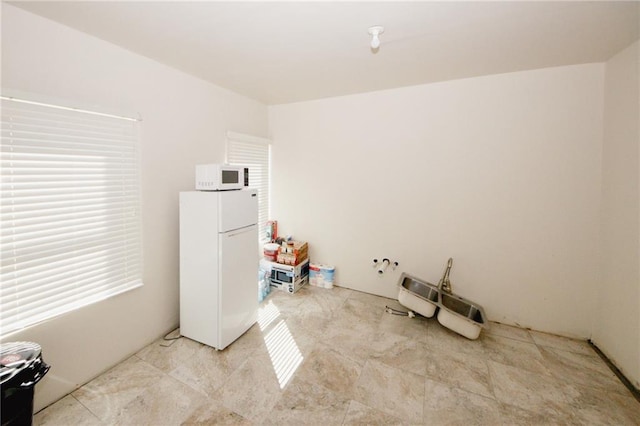 4594 Marching Ln, Fairburn, GA 30213 - view of clothes washing area