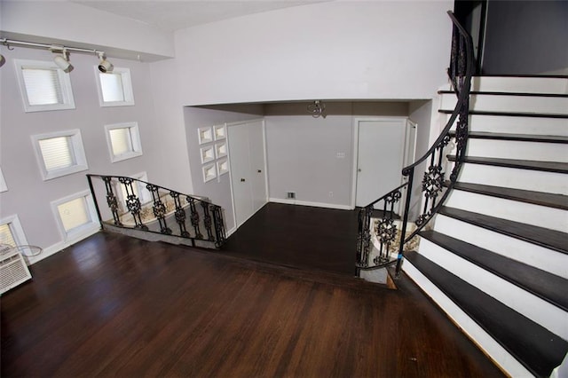 foyer featuring hardwood / wood-style floors