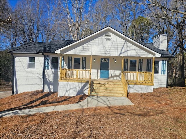 view of front of home featuring a porch