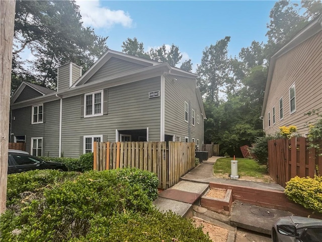 1097 Rock Creek Ln, Norcross, GA 30093 - view of side of home