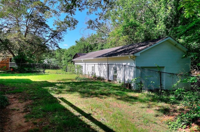 1595 Lake Lucerne Rd SW, Lilburn, GA 30047 - view of yard